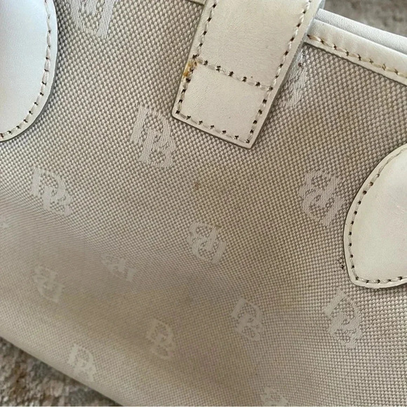 Dooney & Bourke Signature Vintage Ivory Medium Purse Hand Bag Monogrammed - Picture 5 of 16